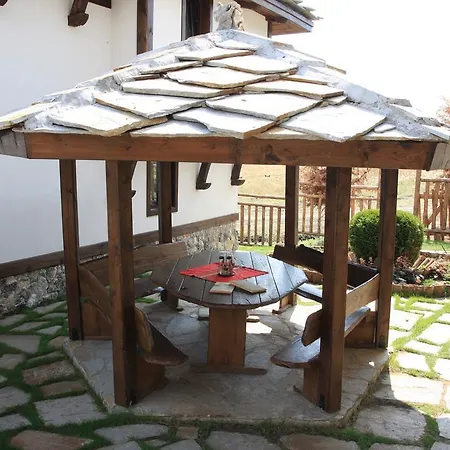 Complex Starite Kashti Medovo