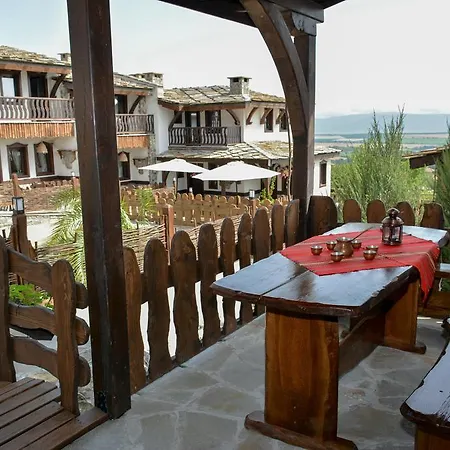 Complex Starite Kashti Medovo