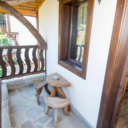 Complex Starite Kashti 4* Medovo