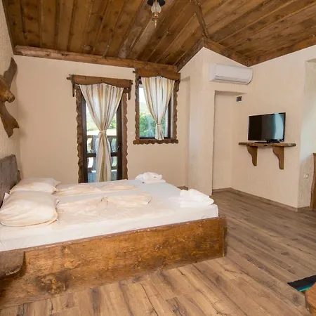 게스트하우스 Complex Starite Kashti 4*